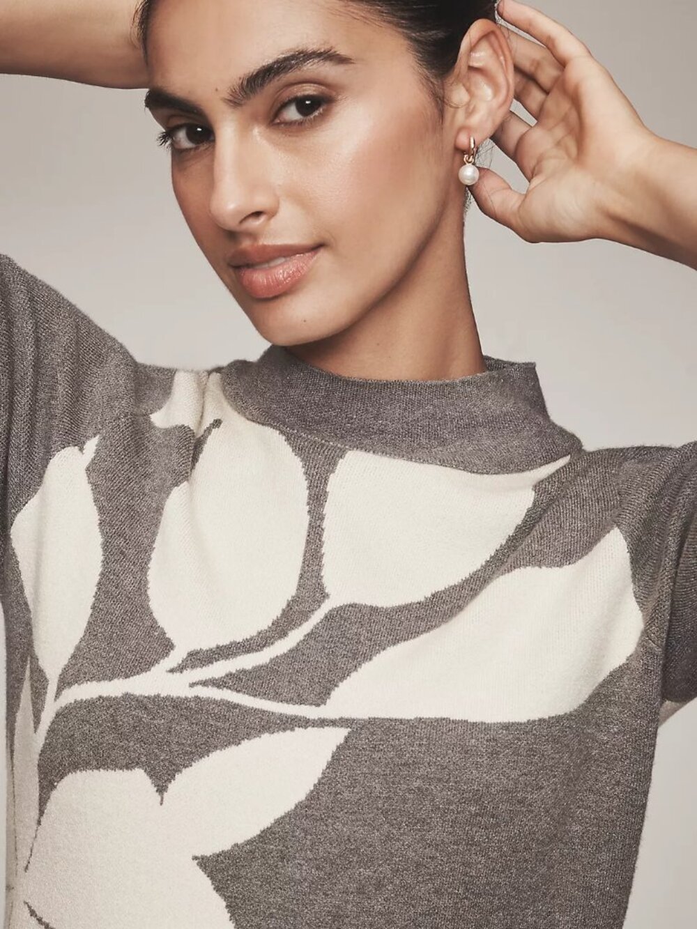 Anthropologie Nina Short-Sleeve Mock-Neck Mod Sweater Mini Dress Grey Floral XS - Picture 4 of 4
